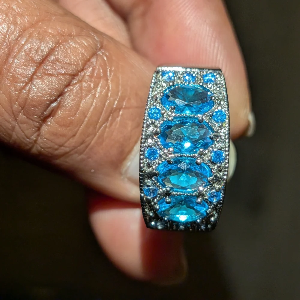 Elegant Blue Gemstone Silvery Chunky Ring Sz 8